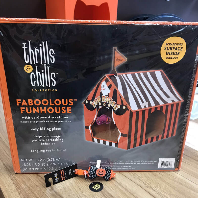 1. Cat scratcher Faboolous Funhouse 