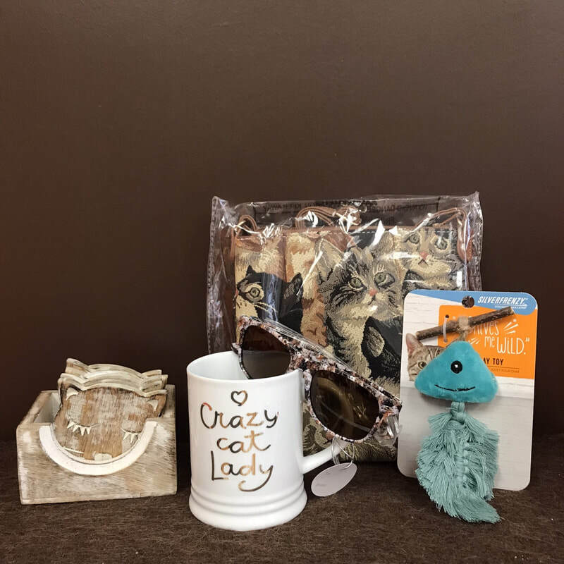 8. Cat crossbody purse, cat sunglasses, 