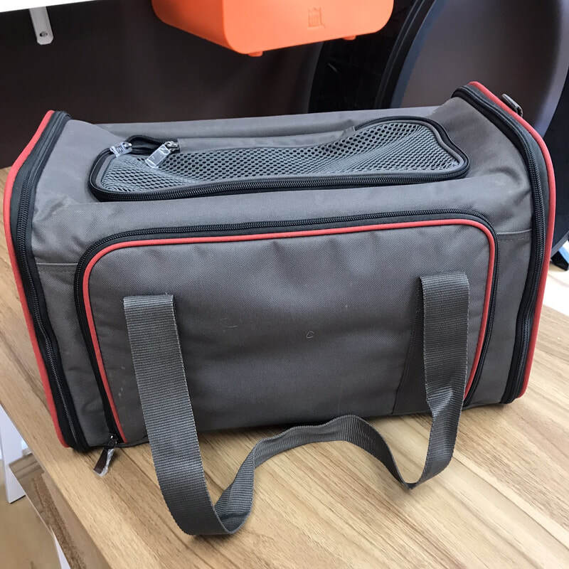 14. Petsfit carrier, cat mat